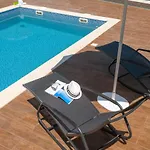 Villa Luxury Beachfront Trogir: Oceanside Retreat With Pool & Gym Trogir