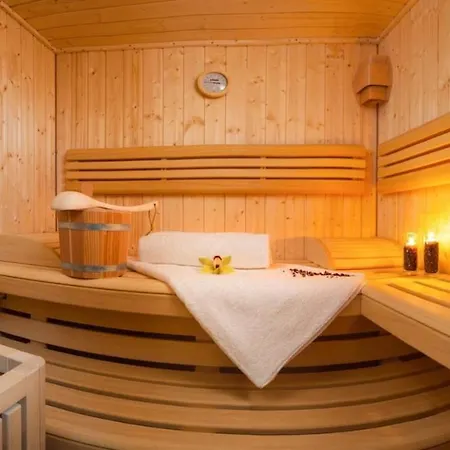 Luxury Beachfront 1 With Private Pool, Jacuzzi And Gym At The On Ciovo - Okrug Gornji * Trogir