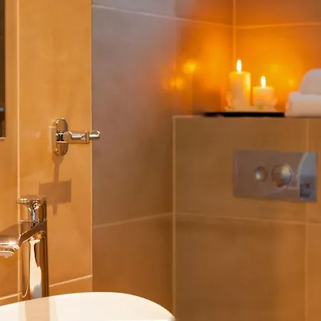 Luxury Beachfront 1 With Private Pool, Jacuzzi And Gym At The On Ciovo - Okrug Gornji *