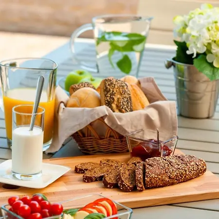 Villa Luxury Beachfront 1 With Private Pool, Jacuzzi And Gym At The On Ciovo - Okrug Gornji Trogir