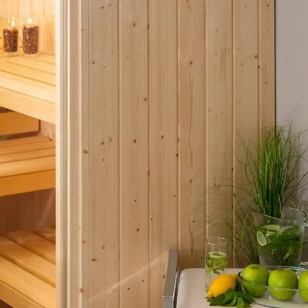 Luxury Beachfront 1 With Private Pool, Jacuzzi And Gym At The On Ciovo - Okrug Gornji *