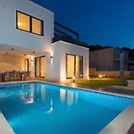 Villa Luxury Beachfront Villa Trogir 1 On Ciovo With 2 Pools