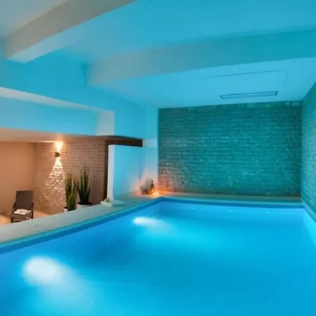 Luxury Beachfront 1 With Private Pool, Jacuzzi And Gym At The On Ciovo - Okrug Gornji *