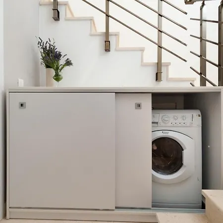 Villa Luxury Beachfront 1 With Private Pool, Jacuzzi And Gym At The On Ciovo - Okrug Gornji *