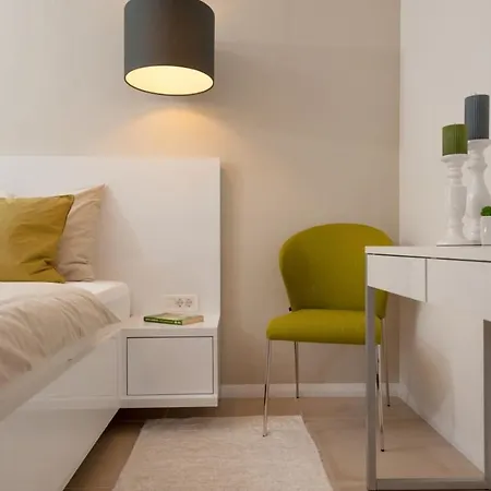 Villa Luxury Beachfront 1 With Private Pool, Jacuzzi And Gym At The On Ciovo - Okrug Gornji *